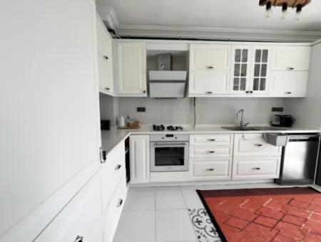 Gözsüzler Caddesi Üzerinde, Mandalina Bahçesi Manzaralı, Geniş Ve Işıl Işıl 3+1 Daire