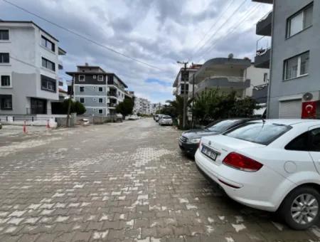Gözsüzler Caddesi Üzerinde, Mandalina Bahçesi Manzaralı, Geniş Ve Işıl Işıl 3+1 Daire