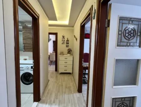 Seferihisar Hıdırlık Mahallesi'nde, Şehir Merkezine Yakın, 2+1 Kiralık Daire