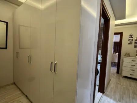 Seferihisar Hıdırlık Mahallesi'nde, Şehir Merkezine Yakın, 2+1 Kiralık Daire