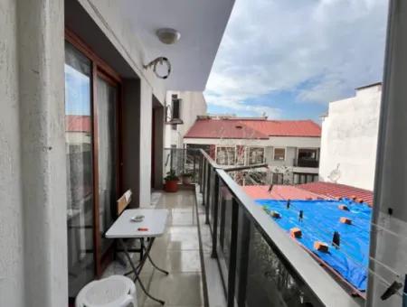 Seferihisar Hıdırlık Mahallesi'nde, Şehir Merkezine Yakın, 2+1 Kiralık Daire