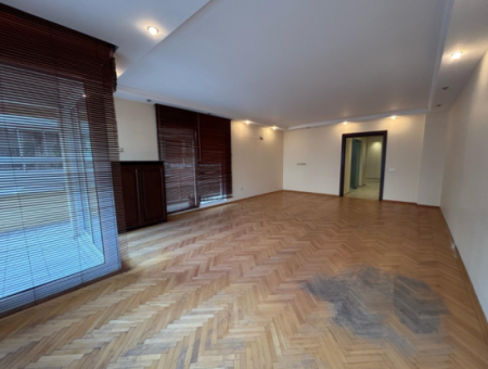 Alsancak’ın Gözdesi Gül Sokak Yakınında Kiralık Ofis!
