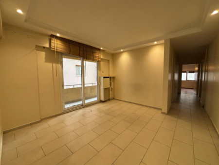 Alsancak’ın Gözdesi Gül Sokak Yakınında Kiralık Ofis!