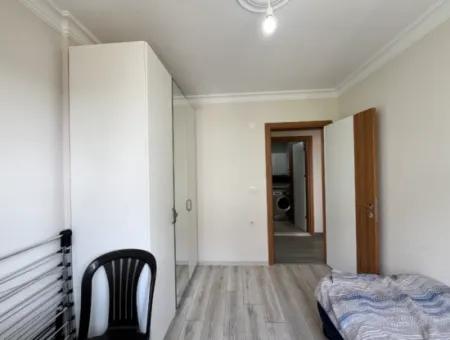 Seferihisar Camikebir Mahallesi'nde Site İçerisinde, Geniş Kullanımlı Satılık Daire