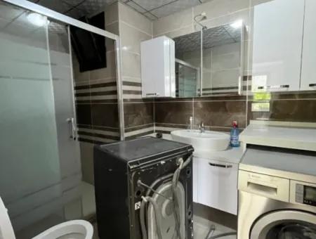 Seferihisar Camikebir Mahallesi'nde Site İçerisinde, Geniş Kullanımlı Satılık Daire