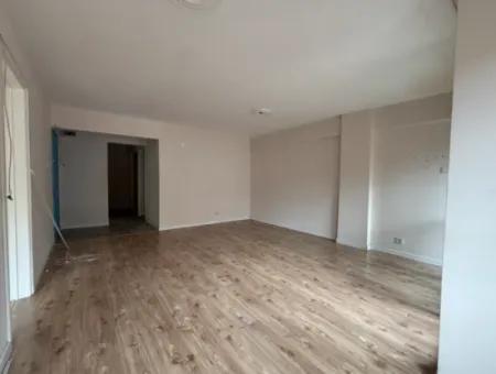 Alsancak Kıbrıs Şehitleri Yakını 2+1 1.Kat Tadilatlı Kiralık