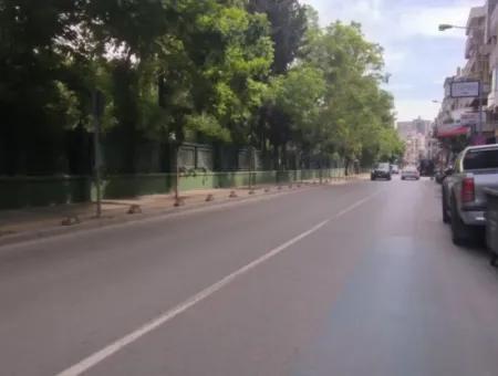 Alsancak Fuar Caddesinde,1.Kat Asansörlü  Yeni Boyalı 2+1 Kiralık Daire!