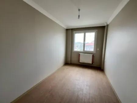 Seferihisar Camikebir Mahallesi Karakayalar Mevkiinde, Site Konforunda Geniş Ve Aydınlık 3+1 Sıfır Daire!