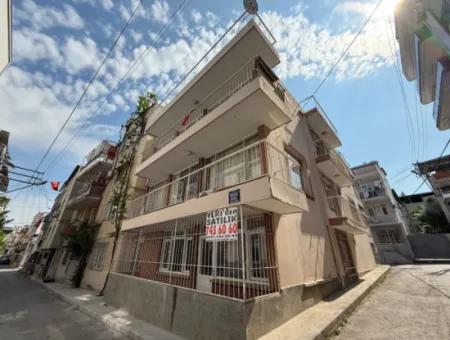 Karabağlar Sarıyer Mahallesinde Geniş Ve Kullanışlı 3+1 Satılık Daire
