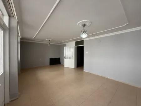 Karabağlar Sarıyer Mahallesinde Geniş Ve Kullanışlı 3+1 Satılık Daire