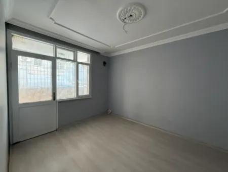 Karabağlar Sarıyer Mahallesinde Geniş Ve Kullanışlı 3+1 Satılık Daire
