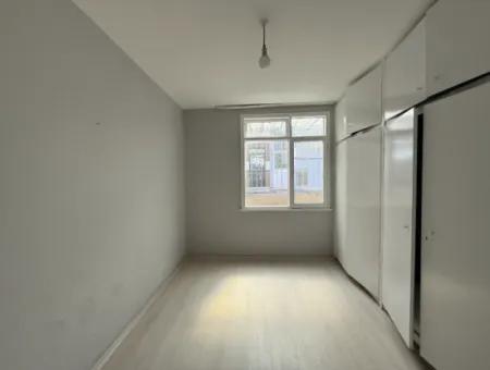 Karabağlar Sarıyer Mahallesinde Geniş Ve Kullanışlı 3+1 Satılık Daire