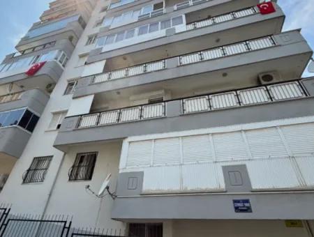 Balçova Teleferik Mahallesinde Manzaralı, Ferah Ve Kullanışlı 3+1 Daire