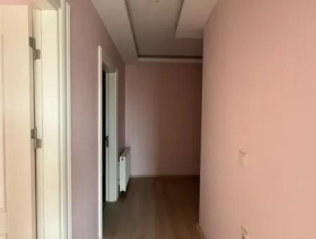 Seferihisar Tapu Dairesi Üzerinde, Ana Cadde Üzeri Kiralık Ofis – Kaçırılmayacak Lokasyon!