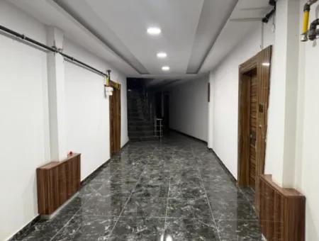 Seferihisar Tapu Dairesi Üzerinde, Ana Cadde Üzeri Kiralık Ofis – Kaçırılmayacak Lokasyon!