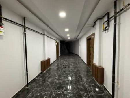 Seferihisar Tapu Dairesi Üzerinde, Ana Cadde Üzeri Kiralık Ofis – Kaçırılmayacak Lokasyon!