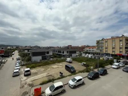 Seferihisar Tapu Dairesi Üzerinde, Ana Cadde Üzeri Kiralık Ofis – Kaçırılmayacak Lokasyon!