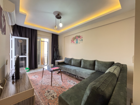 Seferihisar Çolak İbrahim Bey Mahallesinde Satılık 1+1 Eşyalı Daire