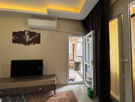 Seferihisar Çolak İbrahim Bey Mahallesinde Satılık 1+1 Eşyalı Daire