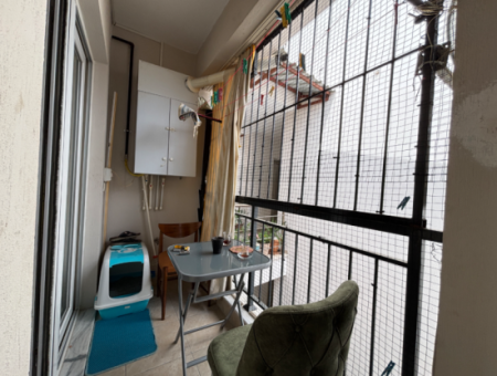 Seferihisar Çolak İbrahim Bey Mahallesinde Satılık 1+1 Eşyalı Daire