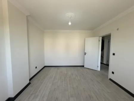 Seferihisar Hıdırlık Mahallesi’nde 3+1 Bahçeli, Yerden Isıtmalı, Sıfır Villa!