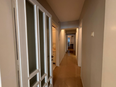 Alsancak    Kordon’da Deniz Manzaralı 3.5+1 Kdv’li İşyeri/Konut