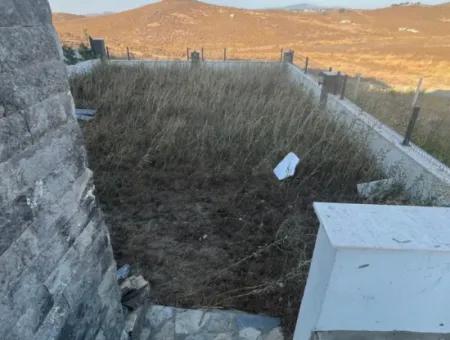 Seferihisar Akarca’da Deniz Ve Doğa Manzaralı Satılık Dubleks Villa