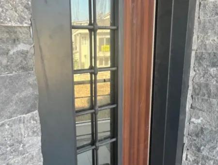 Seferihisar Akarca’da Deniz Ve Doğa Manzaralı Satılık Dubleks Villa