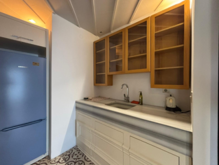 Alsancak Libasın Sokağında 2.5+1 95M2 Şömineli Eşyalı Kiralık Daire!