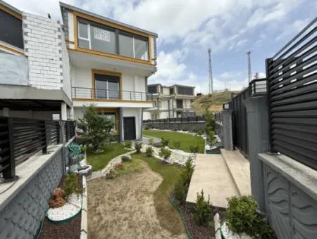 Seferihisar Akarca’da Zirvede, Manzaranın Ve Huzurun Hakimi Sıfır Villa