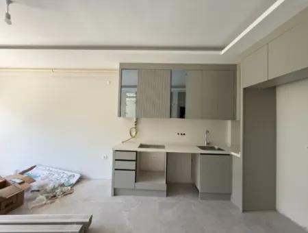 Seferihisar Çolakibrahimbey’de Yatırımlık Ve Masrafsız 1+1 – Bölgenin En Kalitelisi!