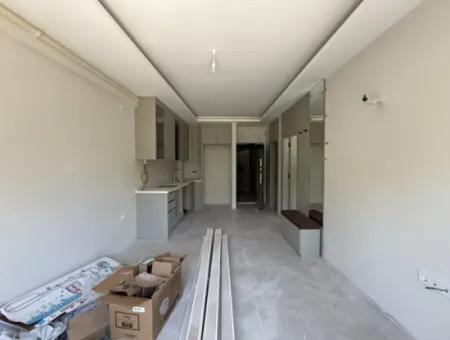Seferihisar Çolakibrahimbey’de Yatırımlık Ve Masrafsız 1+1 – Bölgenin En Kalitelisi!