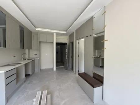 Seferihisar Çolakibrahimbey’de Yatırımlık Ve Masrafsız 1+1 – Bölgenin En Kalitelisi!