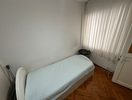 Küçükyalıda Otoparklı Ful Eşyalı Yalı Dairesi