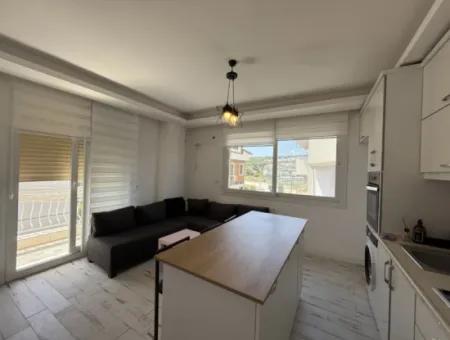 Sığacık Marina’ya 50 Metre Mesafede, Full Eşyalı, Geniş Teraslı Dubleks Daire!