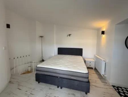 Sığacık Marina’ya 50 Metre Mesafede, Full Eşyalı, Geniş Teraslı Dubleks Daire!