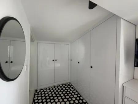 Sığacık Marina’ya 50 Metre Mesafede, Full Eşyalı, Geniş Teraslı Dubleks Daire!