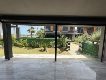 Doğanbey’de Havuzlu, Bahçeli Ve Geniş Kullanımlı 3+1 Villa