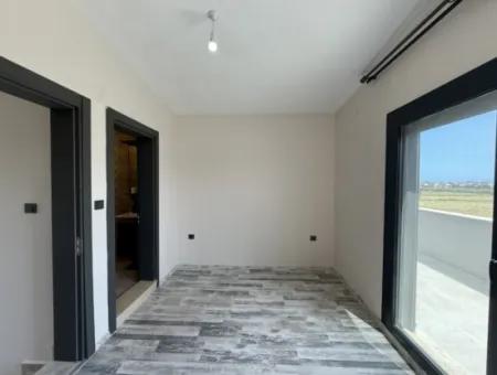 Doğanbey’de Havuzlu, Bahçeli Ve Geniş Kullanımlı 3+1 Villa