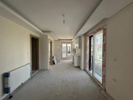 Seferihisar Camikebir Mahallesi’nde Sıfır, Bahçe Katı 1+1 Daire
