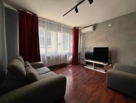 Alsancak Kahramanlar 1+1 Kombili Ve Klimalı Kiralık Eşyalı Daire