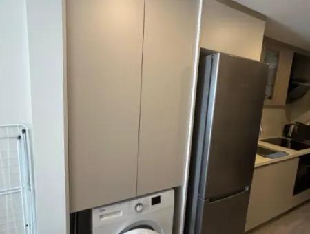 Ilıca’nın Kalbinde, Plaja 20 Metre Mesafede Otel Konforunda 1+0 Rezidansda Yerlerimiz Mevcuttur.