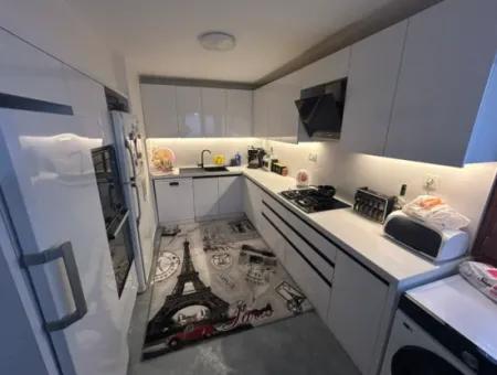 Alaçatı’da Sezonluk Kiralık Müstakil Havuzlu Villa