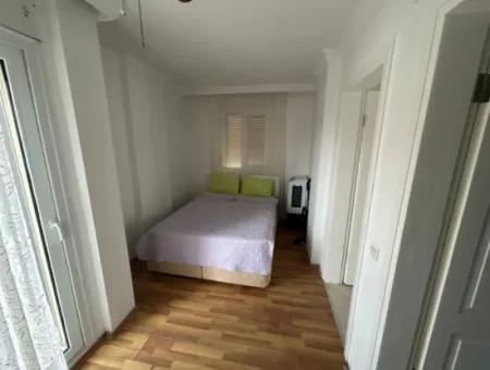 Alaçatı’nın Kalbinde Sezonluk Kiralık Müstakil Villa – 3+1 – Bahçeli – Masrafsız – 150 M²