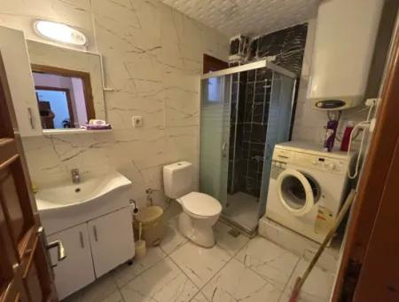 Kuşadası Davutlar Yuvamsu Mahallesi'nde Denize 100 Metre Mesafede Dubleks Yazlık