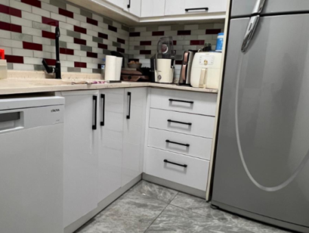 Alsancak Kahramanlarda Fuar Manzaralı Kombili 1. Kat 2+1 Mobilyalı Kiralık Daire!