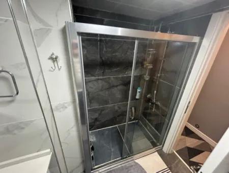 Yıldız Mahallesi Demirkent Sitesinde    3+1  130 M2 Satılık  Lüx Daire