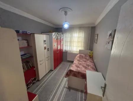 Yıldız Mahallesi Demirkent Sitesinde    3+1  130 M2 Satılık  Lüx Daire