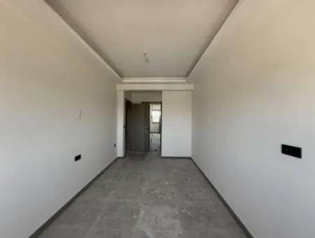 Seferihisar’da Sosyal Donatılı, Kapalı Mutfaklı, Lüks 3+1 Daire