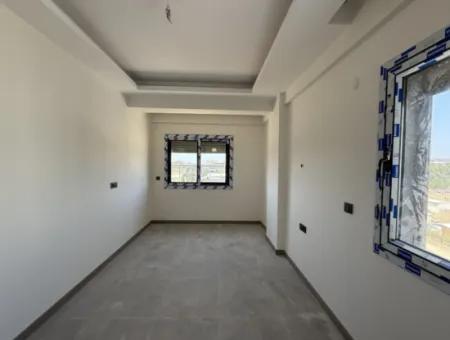 Seferihisar’da Sosyal Donatılı, Kapalı Mutfaklı, Lüks 3+1 Daire